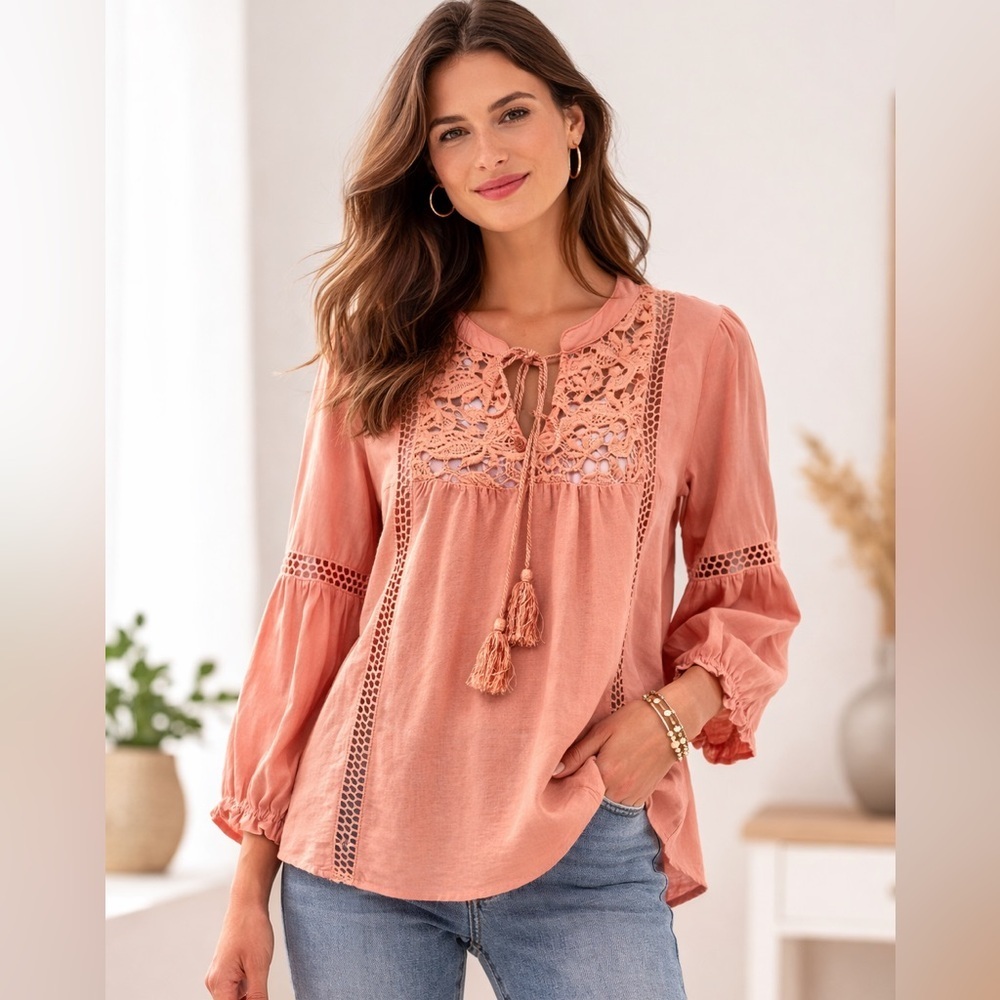 Blu pepper women’s bohemian rose color peasant top. Lace/crochet details sz S